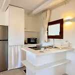 223 Seafront With Access In - By Coral Apartman Baja Sardinia