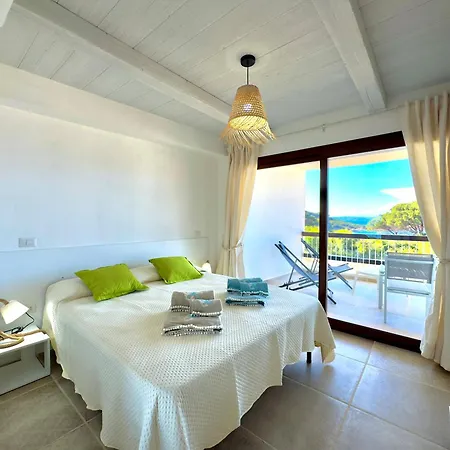 223 Seafront With Access In - By Coral דירה *